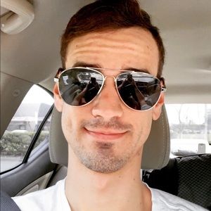 Meet your Posher, Beau